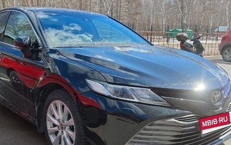 Toyota Camry, 2020 год, 2 700 000 рублей, 15 фотография