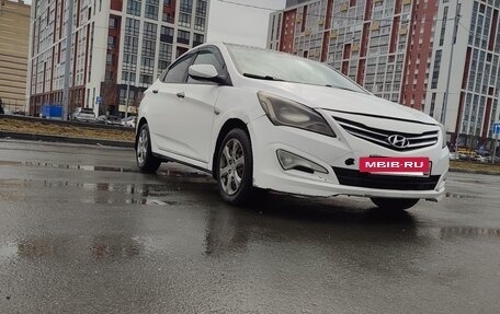 Hyundai Solaris II рестайлинг, 2014 год, 560 000 рублей, 3 фотография