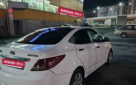 Hyundai Solaris II рестайлинг, 2014 год, 560 000 рублей, 8 фотография