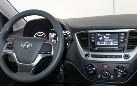 Hyundai Solaris II рестайлинг, 2017 год, 1 289 000 рублей, 17 фотография