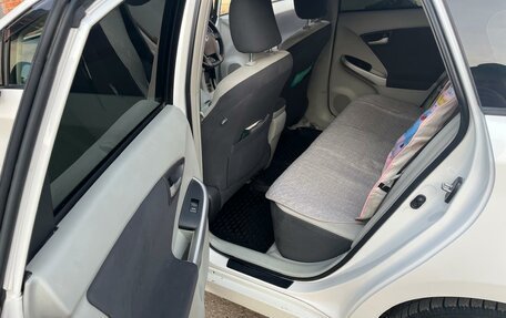Toyota Prius, 2011 год, 1 190 000 рублей, 5 фотография
