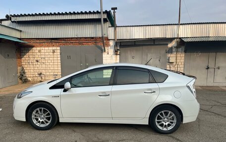 Toyota Prius, 2011 год, 1 190 000 рублей, 2 фотография