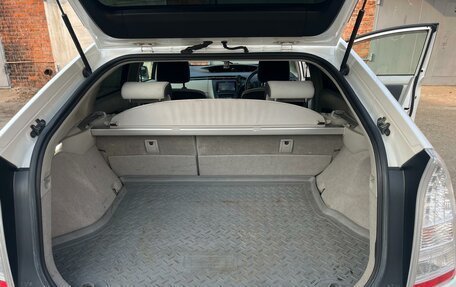 Toyota Prius, 2011 год, 1 190 000 рублей, 13 фотография