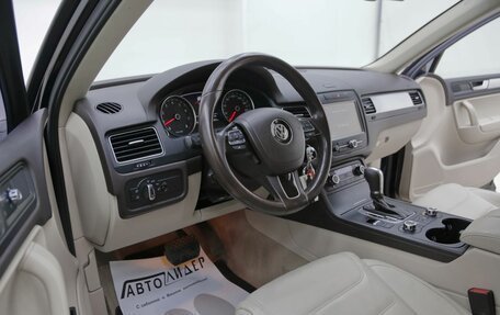 Volkswagen Touareg III, 2012 год, 2 049 000 рублей, 7 фотография