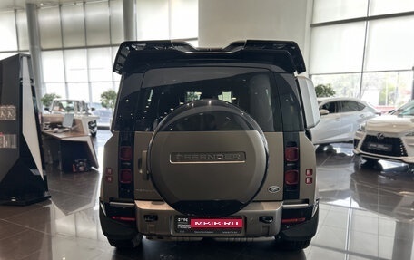 Land Rover Defender II, 2020 год, 5 715 000 рублей, 10 фотография