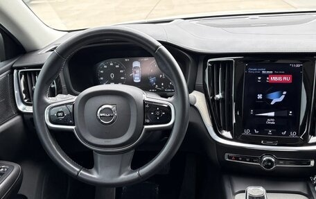 Volvo S60 III, 2022 год, 4 352 575 рублей, 9 фотография