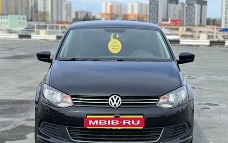 Volkswagen Polo VI (EU Market), 2013 год, 849 000 рублей, 2 фотография