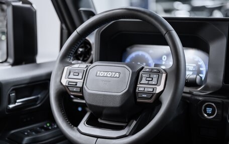 Toyota Land Cruiser Prado, 2024 год, 9 900 000 рублей, 16 фотография