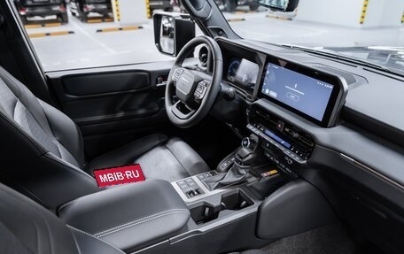 Toyota Land Cruiser Prado, 2024 год, 9 900 000 рублей, 14 фотография