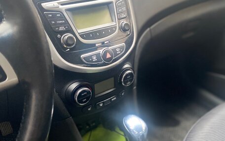 Hyundai Solaris II рестайлинг, 2013 год, 1 200 000 рублей, 2 фотография