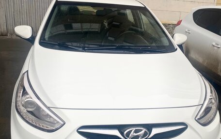 Hyundai Solaris II рестайлинг, 2013 год, 1 200 000 рублей, 11 фотография