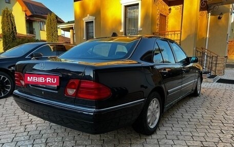 Mercedes-Benz E-Класс, 1998 год, 698 000 рублей, 4 фотография