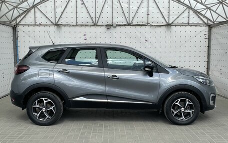 Renault Kaptur I рестайлинг, 2019 год, 1 400 000 рублей, 9 фотография