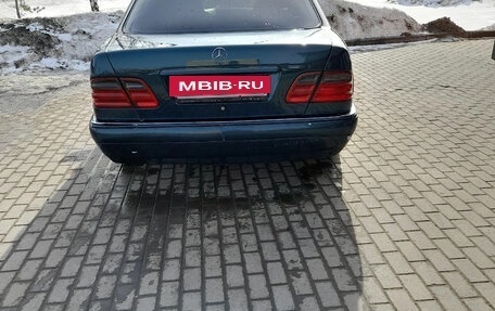 Mercedes-Benz E-Класс, 1996 год, 415 000 рублей, 6 фотография