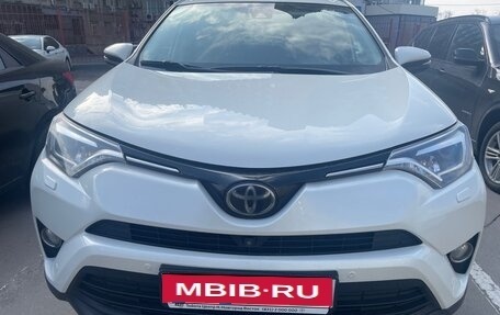 Toyota RAV4, 2016 год, 2 650 000 рублей, 20 фотография