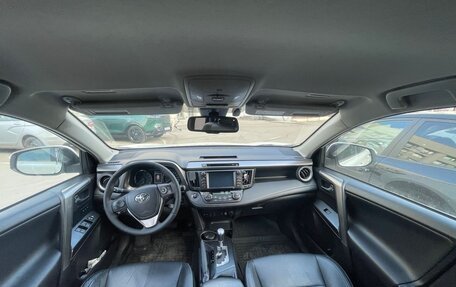 Toyota RAV4, 2016 год, 2 650 000 рублей, 26 фотография