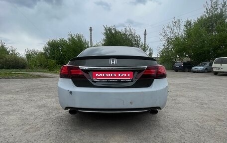 Honda Accord IX рестайлинг, 2012 год, 970 000 рублей, 2 фотография