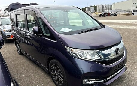 Honda Stepwgn IV, 2017 год, 1 810 000 рублей, 2 фотография