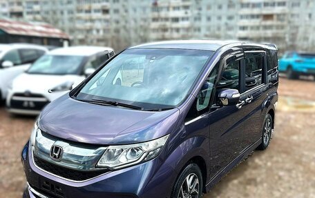 Honda Stepwgn IV, 2017 год, 1 810 000 рублей, 6 фотография