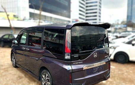 Honda Stepwgn IV, 2017 год, 1 810 000 рублей, 7 фотография