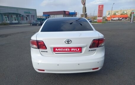 Toyota Avensis III рестайлинг, 2012 год, 1 530 000 рублей, 5 фотография