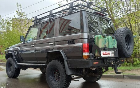 Toyota Land Cruiser 70, 2009 год, 5 500 000 рублей, 6 фотография