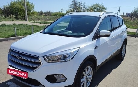 Ford Kuga III, 2019 год, 2 200 000 рублей, 3 фотография