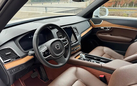 Volvo XC90 II рестайлинг, 2021 год, 3 990 099 рублей, 7 фотография
