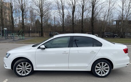 Volkswagen Jetta VI, 2015 год, 1 000 000 рублей, 4 фотография