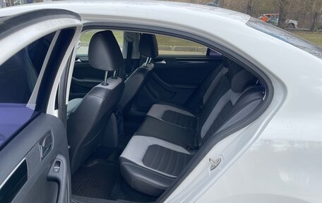 Volkswagen Jetta VI, 2015 год, 1 000 000 рублей, 9 фотография