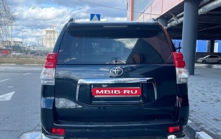 Toyota Land Cruiser Prado 150 рестайлинг 2, 2011 год, 2 760 000 рублей, 7 фотография