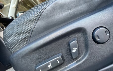 Toyota Land Cruiser Prado 150 рестайлинг 2, 2011 год, 2 760 000 рублей, 18 фотография