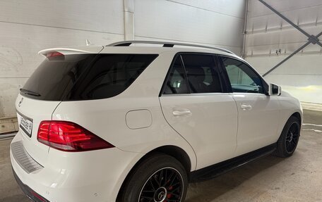Mercedes-Benz GLE, 2017 год, 4 050 000 рублей, 2 фотография