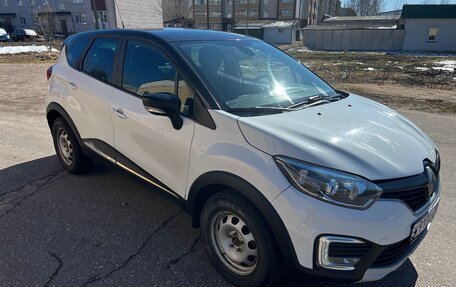 Renault Kaptur I рестайлинг, 2017 год, 1 150 000 рублей, 3 фотография