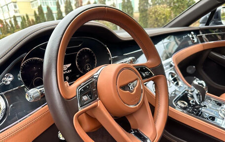 Bentley Continental GT III, 2022 год, 21 700 000 рублей, 16 фотография