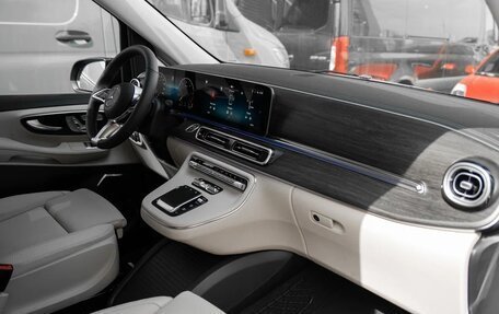 Mercedes-Benz V-Класс, 2024 год, 14 400 000 рублей, 9 фотография