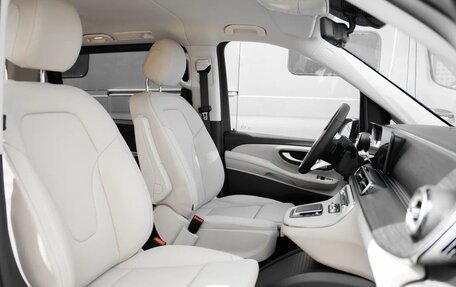Mercedes-Benz V-Класс, 2024 год, 14 400 000 рублей, 14 фотография