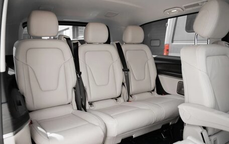 Mercedes-Benz V-Класс, 2024 год, 14 400 000 рублей, 16 фотография