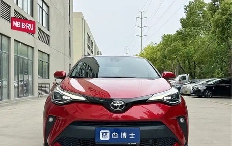 Toyota C-HR I рестайлинг, 2022 год, 1 700 000 рублей, 3 фотография