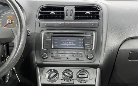 Volkswagen Polo VI (EU Market), 2011 год, 727 000 рублей, 16 фотография