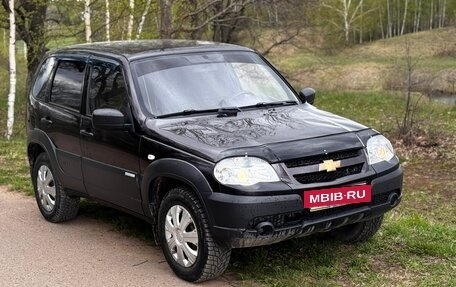 Chevrolet Niva I рестайлинг, 2012 год, 400 000 рублей, 4 фотография
