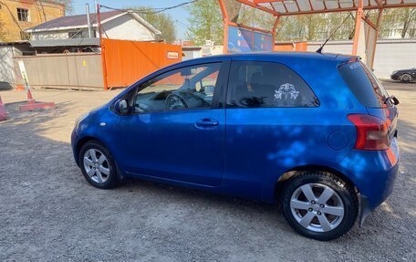 Toyota Yaris III рестайлинг, 2008 год, 800 000 рублей, 4 фотография