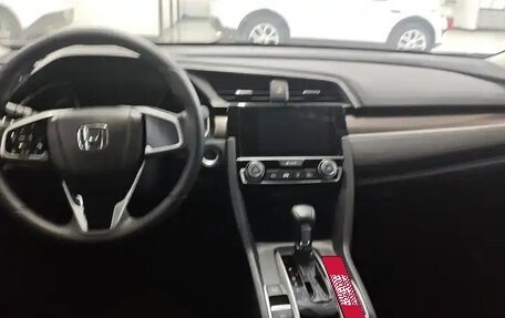 Honda Civic, 2022 год, 1 820 000 рублей, 11 фотография