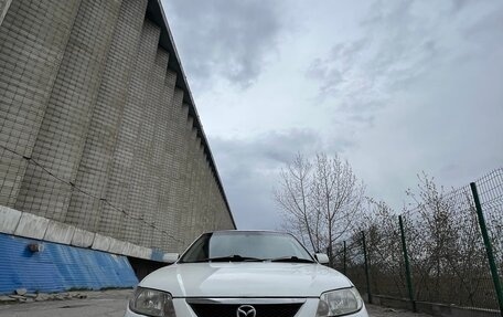 Mazda Familia, 2002 год, 310 000 рублей, 2 фотография
