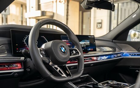 BMW 7 серия, 2024 год, 16 000 000 рублей, 12 фотография