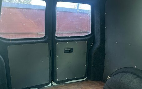 Volkswagen Transporter T5 рестайлинг, 2005 год, 1 050 000 рублей, 10 фотография