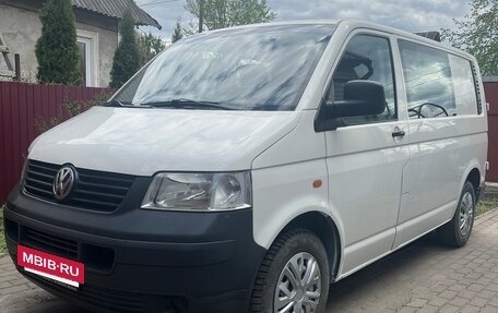 Volkswagen Transporter T5 рестайлинг, 2005 год, 1 050 000 рублей, 8 фотография