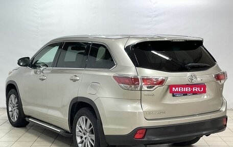 Toyota Highlander III, 2014 год, 3 250 000 рублей, 5 фотография