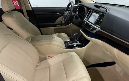 Toyota Highlander III, 2014 год, 3 250 000 рублей, 19 фотография