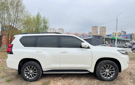 Toyota Land Cruiser Prado 150 рестайлинг 2, 2018 год, 5 699 999 рублей, 7 фотография